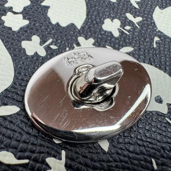 Coach Black and White Floral Key Holder - Picture 10 of 12